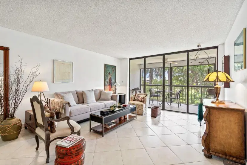 Picture of 6320 Boca Del Mar Drive 302, Boca Raton FL 33433