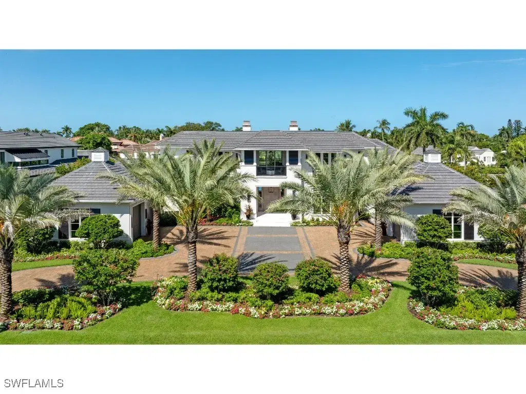 Picture of 3200 Gin Ln, Naples, FL 34102