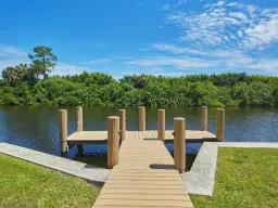 Picture of 2297 Longboat Dr, Naples, FL 34104