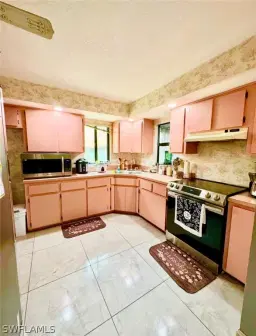 Picture of 708 Lincoln Ave, Lehigh Acres, FL 33972