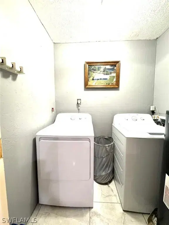 Picture of 708 Lincoln Ave, Lehigh Acres FL 33972