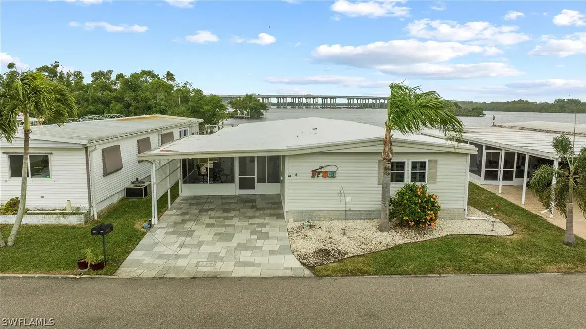 Picture of 339 Shoreland Dr, Fort Myers, FL 33905