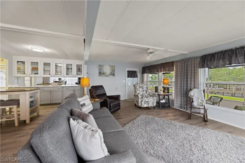 Picture of 339 Shoreland Dr, Fort Myers FL 33905