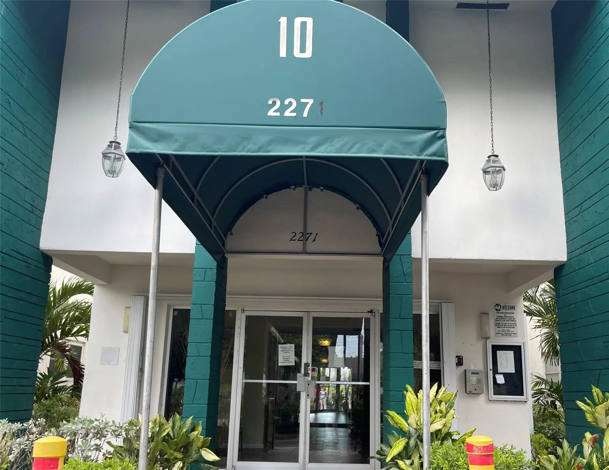 Picture of 2271 NW 47Th Ter 215, Lauderhill, FL 33313