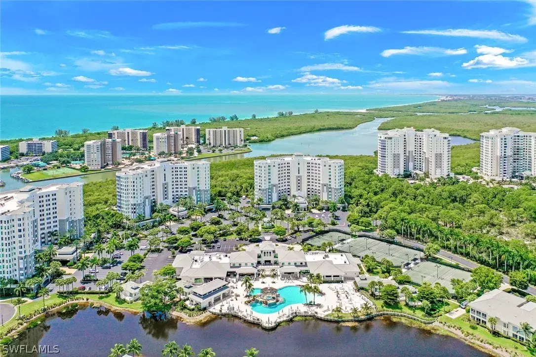 Picture of 295 Grande Way T-05, Naples, FL 34110