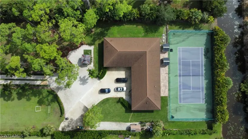 Picture of 1391 Oakes Blvd, Naples FL 34119