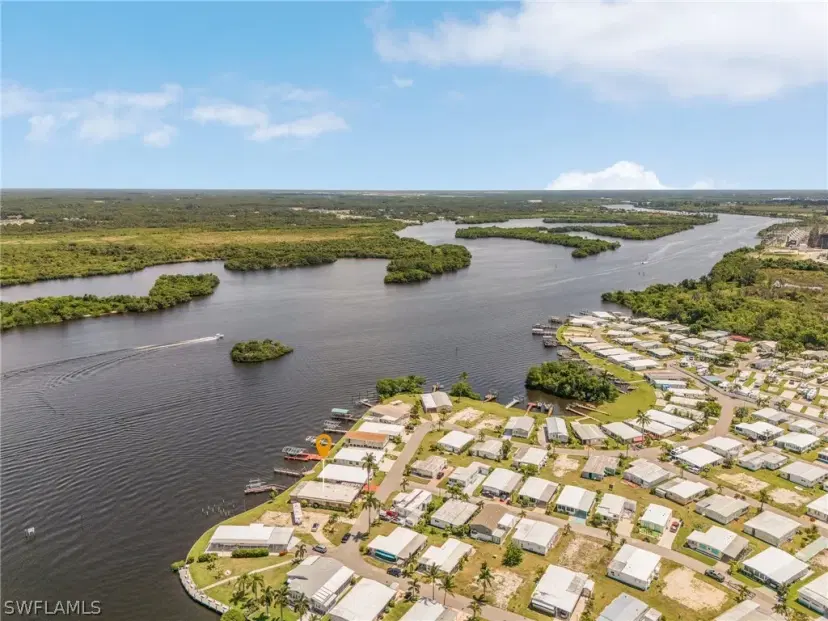 Picture of 315 Shoreland Dr, Fort Myers FL 33905