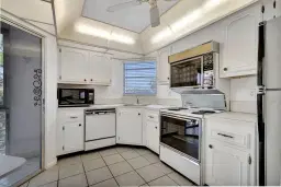 Picture of 3810 Via Poinciana 502, Lake Worth, FL 33467