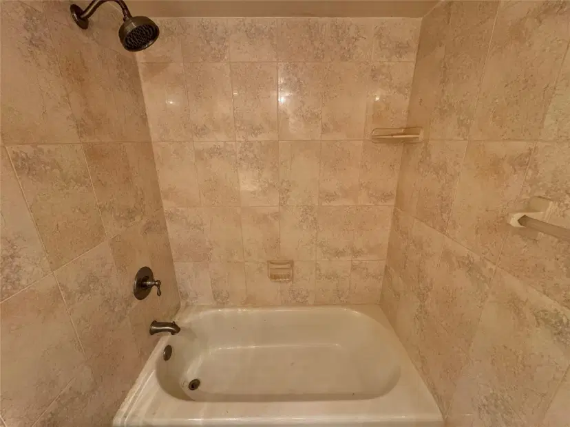 Picture of 2781 N Pine Island Rd 202, Sunrise FL 33322