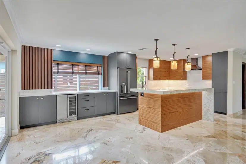 Picture of 2501 NE 19Th Ave, Wilton Manors FL 33305