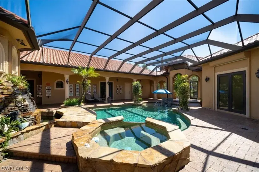 Picture of 371 17Th St Nw, Naples FL 34120
