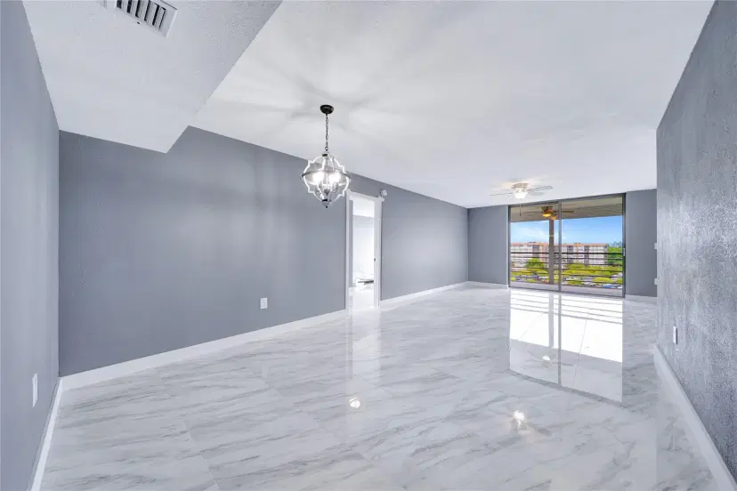 Picture of 1100 Saint Charles Pl 708, Pembroke Pines FL 33026