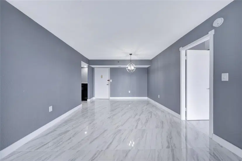 Picture of 1100 Saint Charles Pl 708, Pembroke Pines FL 33026