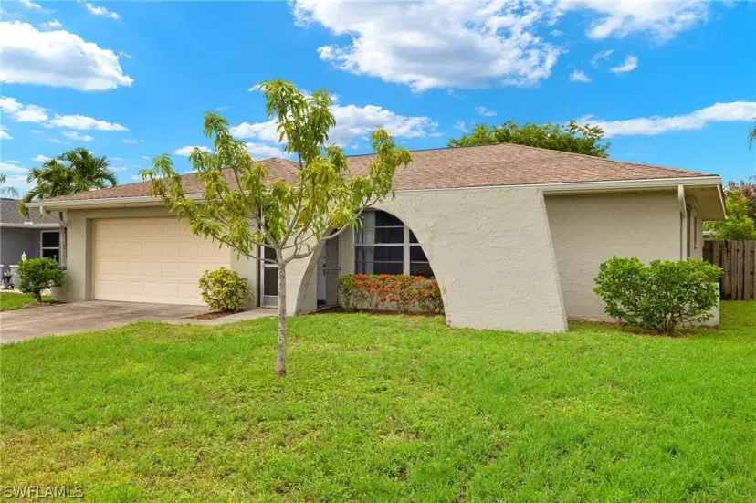 Picture of 9801 Owlclover St, Fort Myers FL 33919