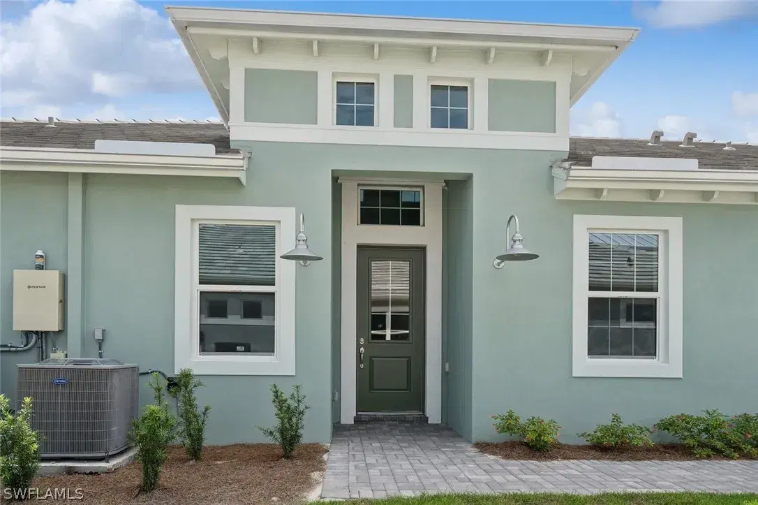 Picture of 8789 Yucatan Ct, Naples, FL 34112