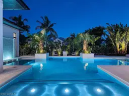 Picture of 540 4Th Ave N, Naples, FL 34102