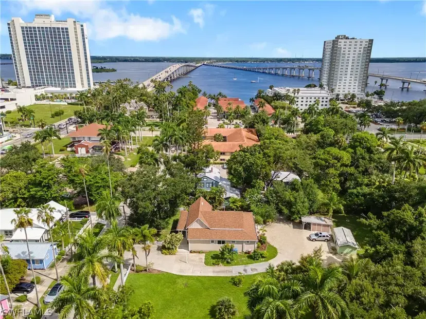 Picture of 1605 Hough St, Fort Myers FL 33901