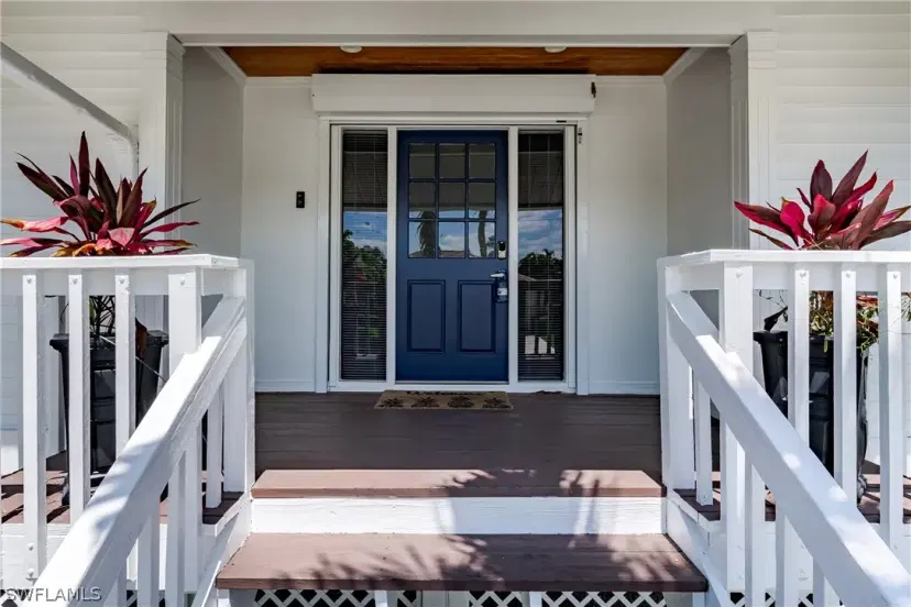 Picture of 832 Seagrape Dr, Marco Island FL 34145