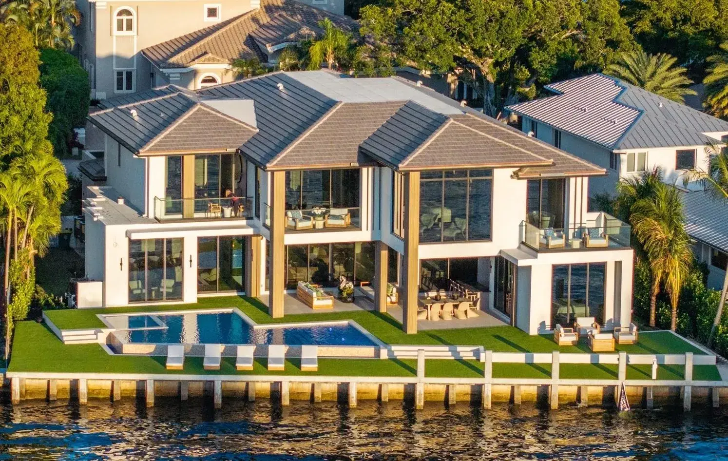 Picture of 32 Seneca Rd, Sea Ranch Lakes, FL 33308