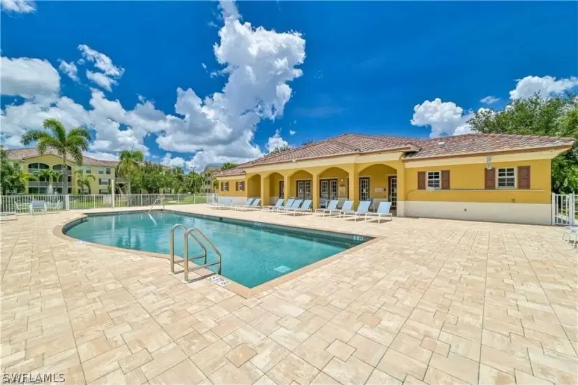 Picture of 4105 Residence Dr 721, Fort Myers FL 33901