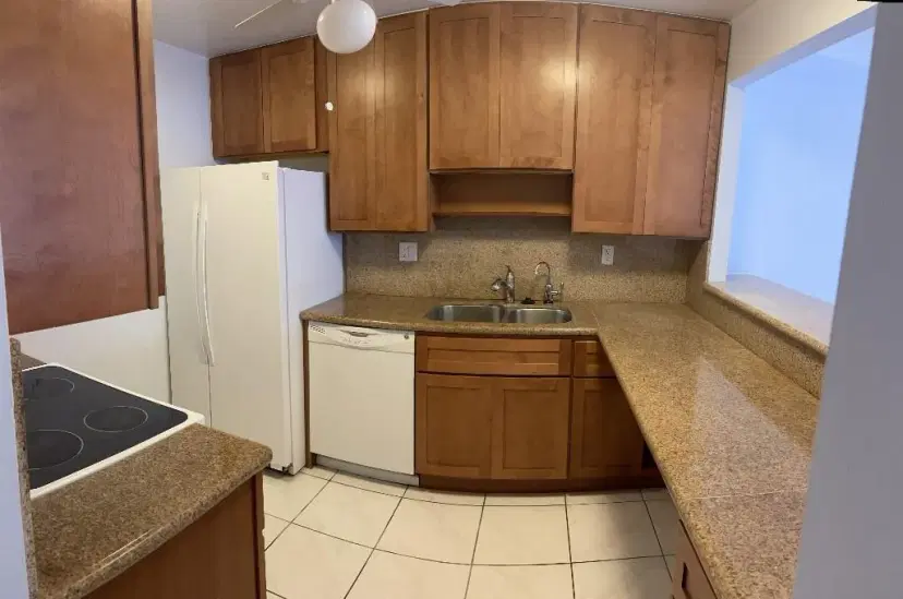 Picture of 1849 S Ocean Dr 805, Hallandale Beach FL 33009