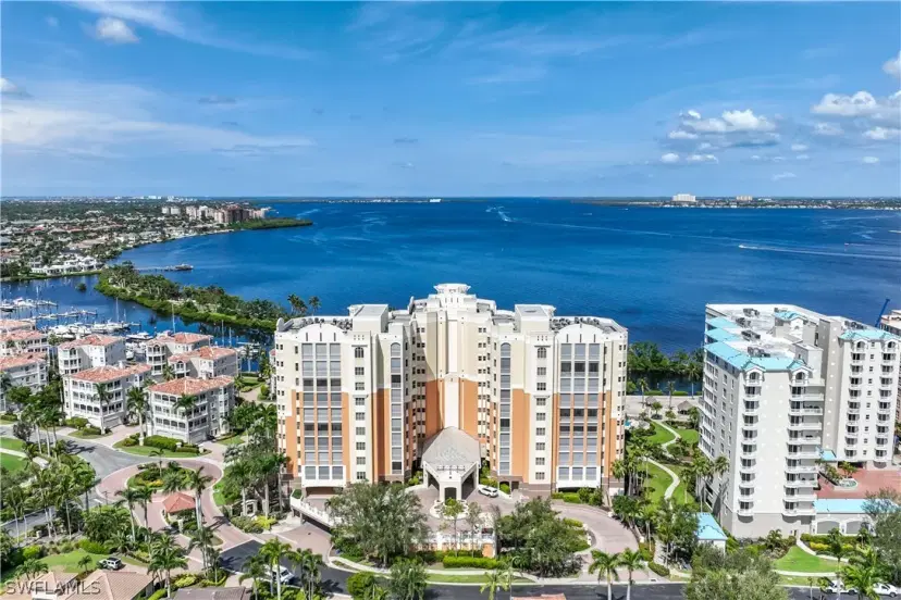 Picture of 14270 Royal Harbour Ct 1122, Fort Myers FL 33908