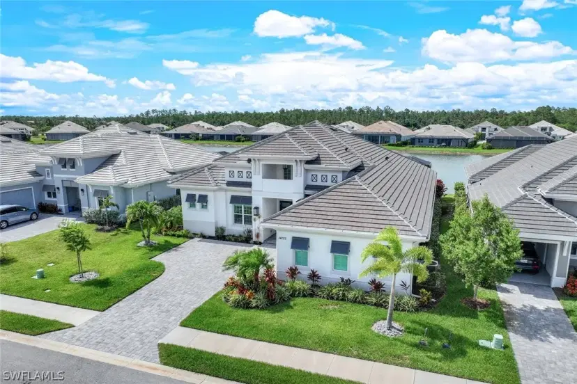 Picture of 14225 Laguna Springs Ln, Naples FL 34114