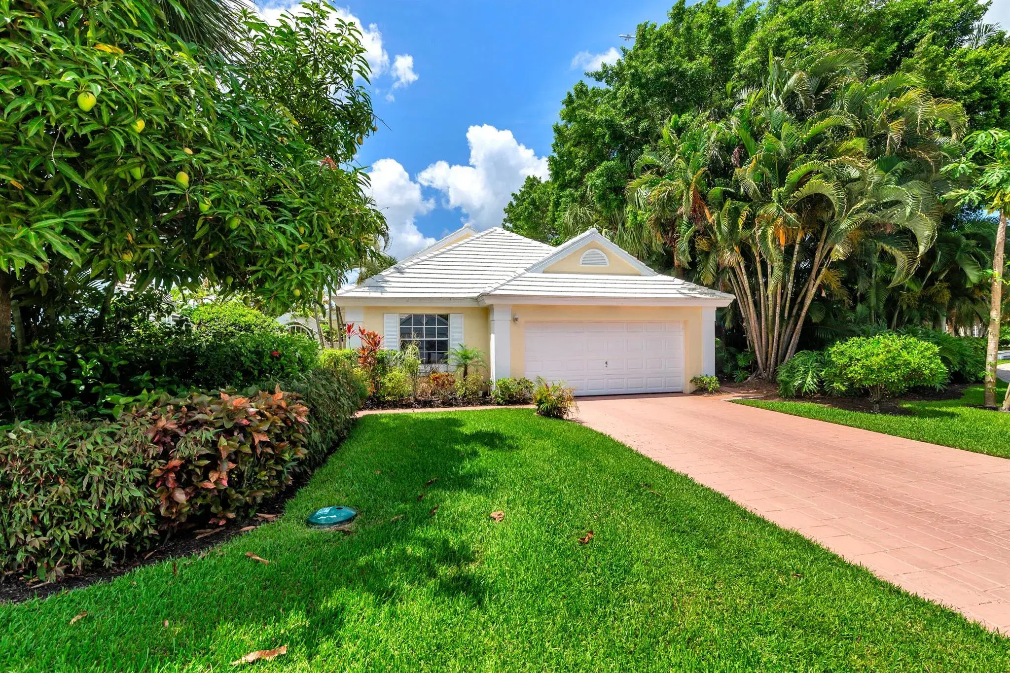 Picture of 9358 Heathridge Drive, West Palm Beach, FL 33411