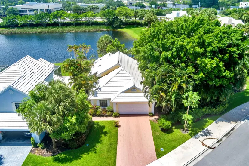 Picture of 9358 Heathridge Drive, West Palm Beach FL 33411