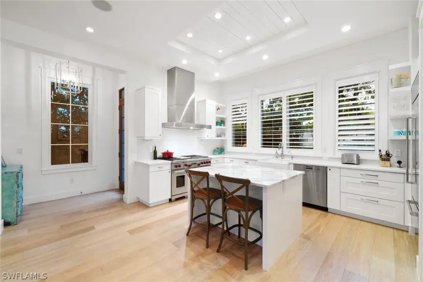 Picture of 383 4Th Ave S, Naples FL 34102