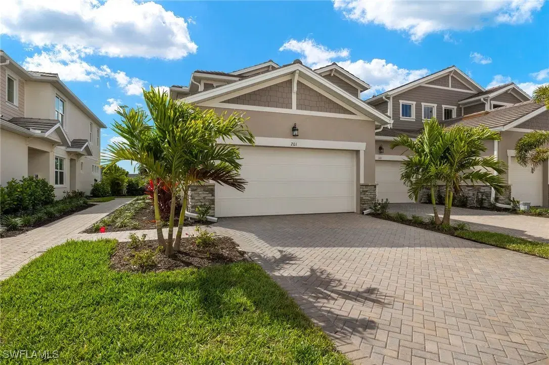 Picture of 4557 Arboretum Cir 201, Naples, FL 34112