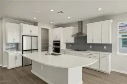 Picture of 4557 Arboretum Cir 201, Naples, FL 34112