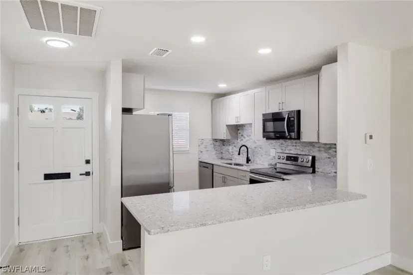 Picture of 6929 Dog Leg Way, Fort Myers FL 33919