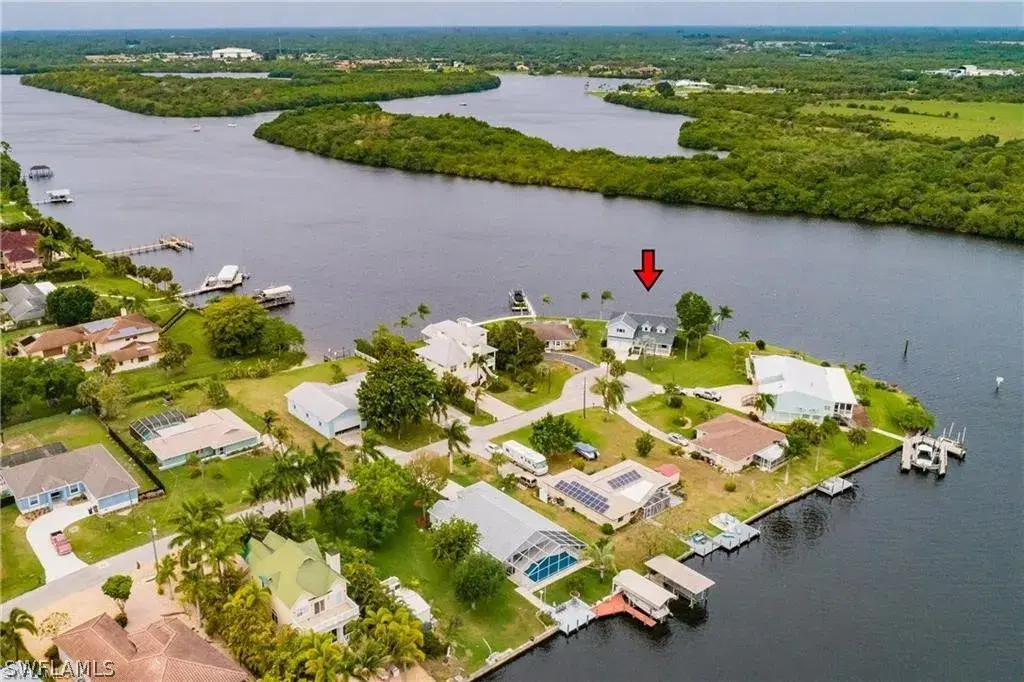 Picture of 1943 Bahama Ave, Fort Myers, FL 33905
