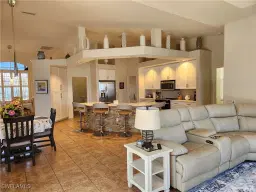 Picture of 937 Dolphin Dr, Cape Coral, FL 33904