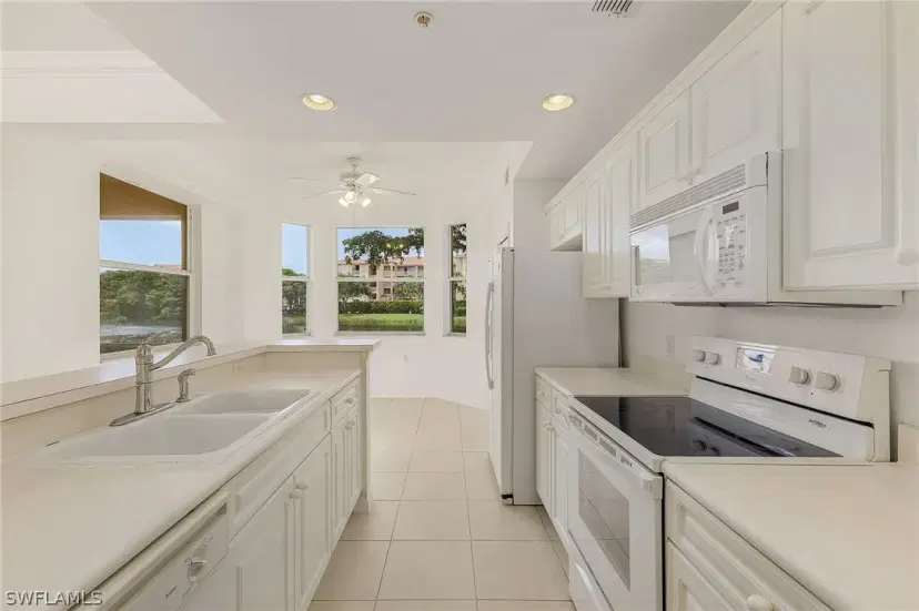 Picture of 8300 Whiskey Preserve Cir 117, Fort Myers FL 33919