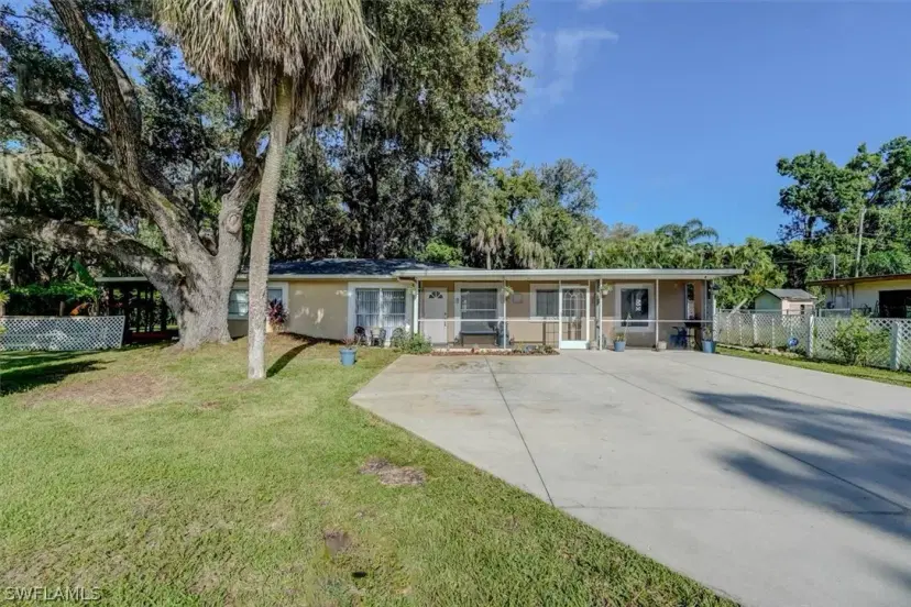 Picture of 1119 Travis Ave, North Fort Myers FL 33903