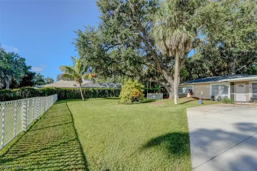 Picture of 1119 Travis Ave, North Fort Myers FL 33903