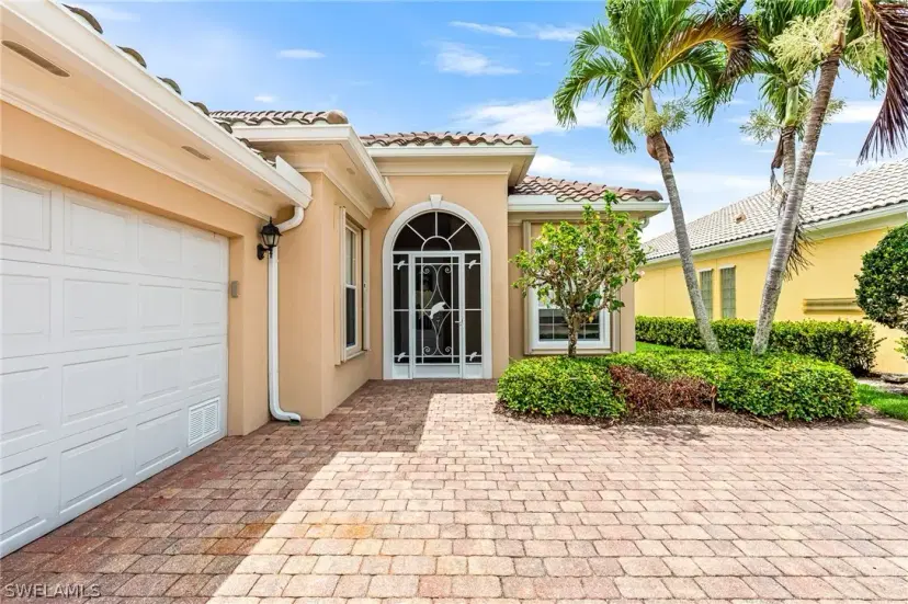 Picture of 7710 Hernando Ct, Naples FL 34114