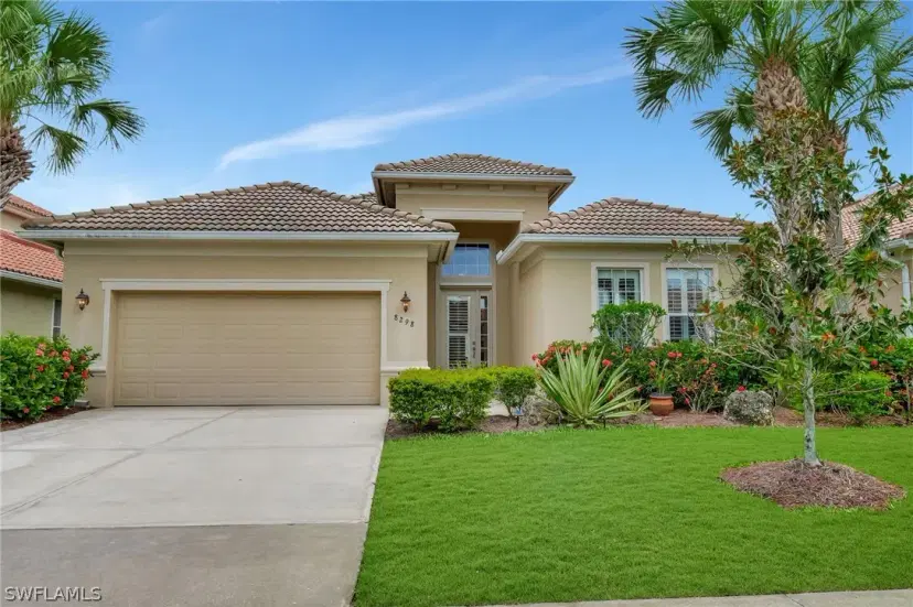 Picture of 8298 Valiant Dr, Naples FL 34104