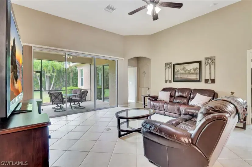 Picture of 8298 Valiant Dr, Naples FL 34104