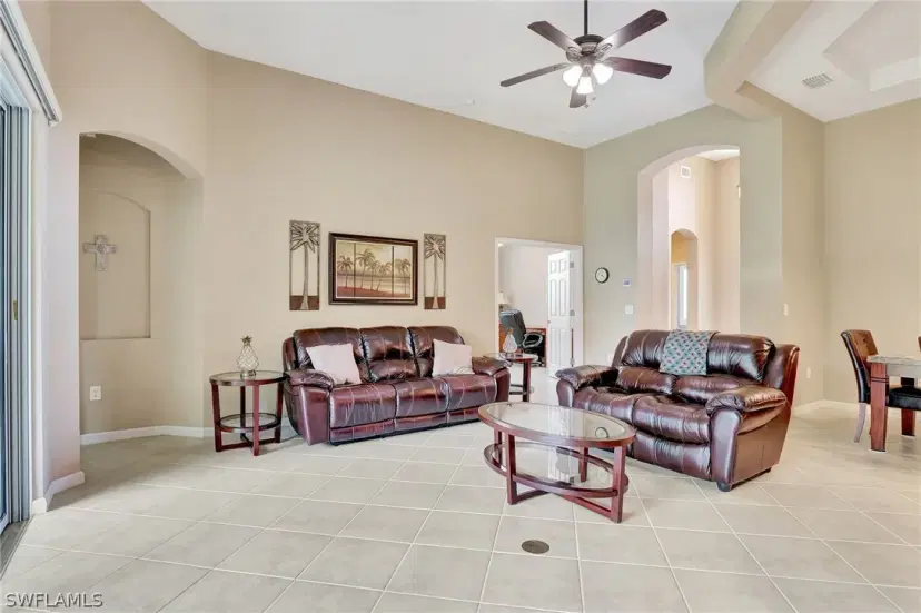 Picture of 8298 Valiant Dr, Naples FL 34104