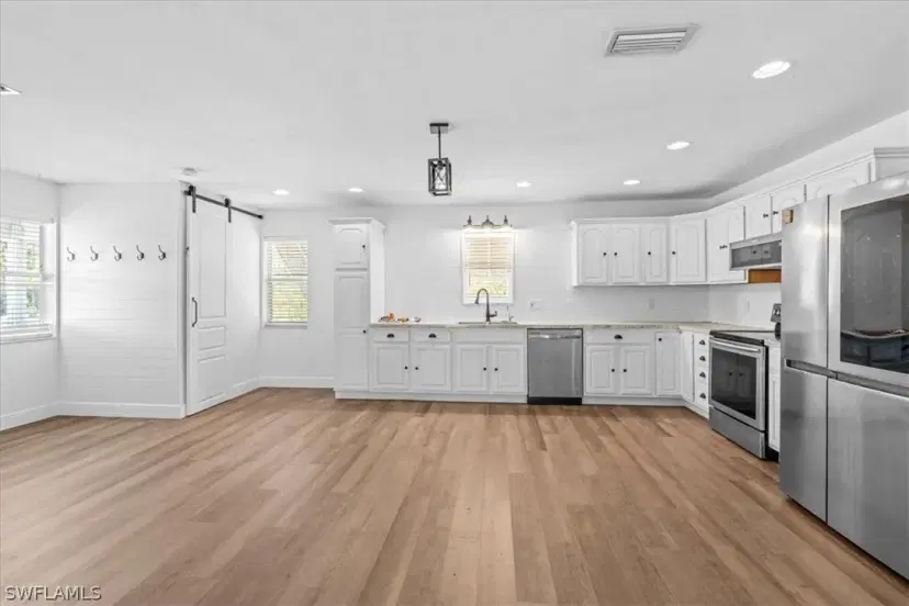 Picture of 6060 Terrace Rd, Fort Myers FL 33905