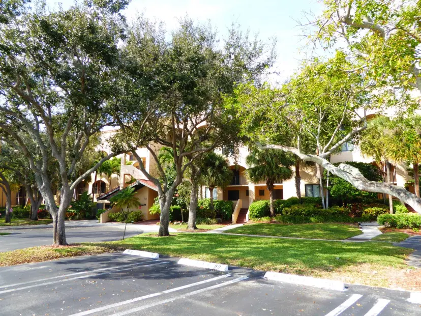 Picture of 755 Dotterel Road 1301, Delray Beach FL 33444