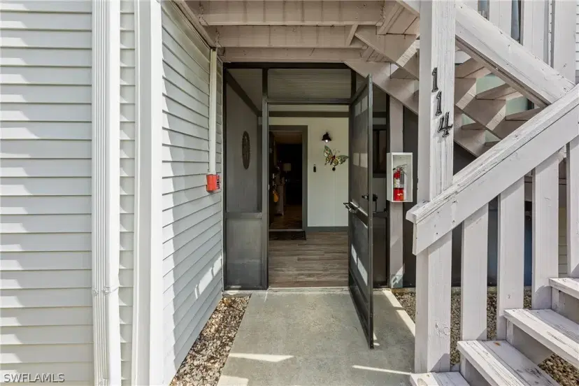 Picture of 1051 Palm Ave 114, North Fort Myers FL 33903