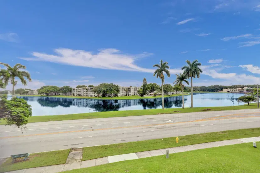 Picture of 9480 Tangerine Pl 304, Davie FL 33324