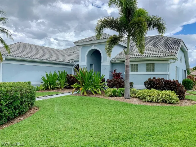 Picture of 8210 Arborfield Ct, Fort Myers FL 33912