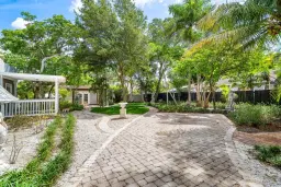 Picture of 1425 SW 8Th Ct, Fort Lauderdale, FL 33312