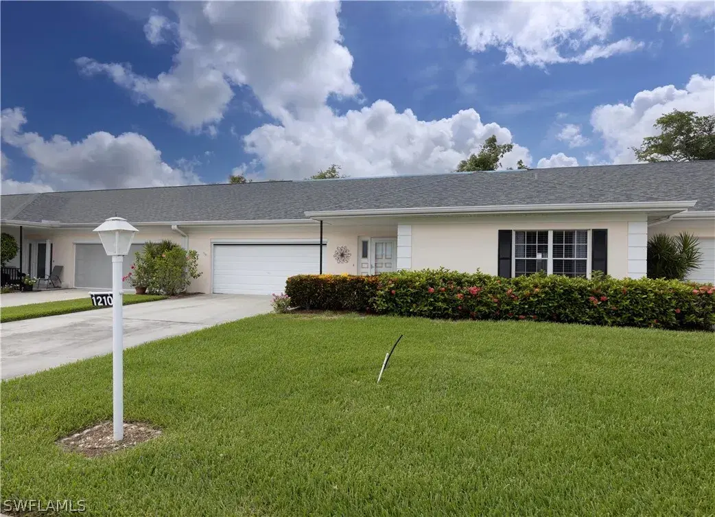 Picture of 1210 Hazeltine Dr, Fort Myers, FL 33919