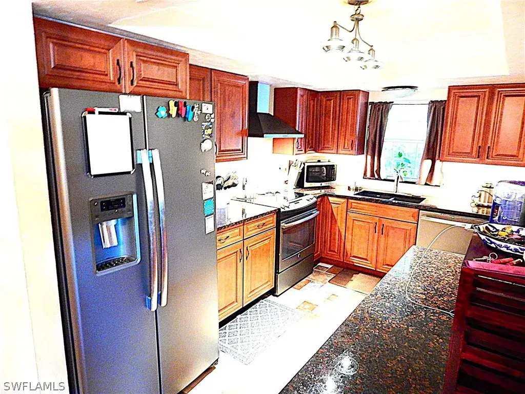 Picture of 764 92Nd Ave N, Naples, FL 34108